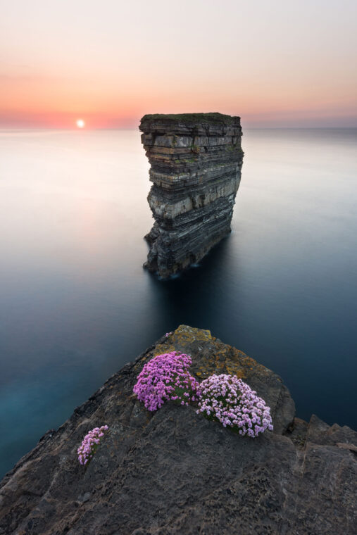 Fotografie Reise Irland der Süden, Bei den 150 Meter in den Atlantik abfallenden Felsen fotografieren wir den Sonnenuntergang.