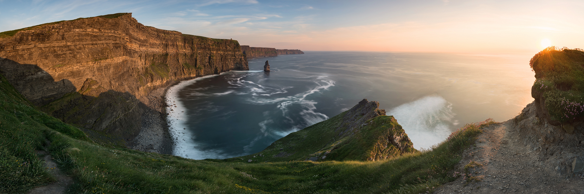 Irland Fotoreise, steilen Felsklippen im Westen und den fjordähnlichen Buchten im Südwesten erinnert