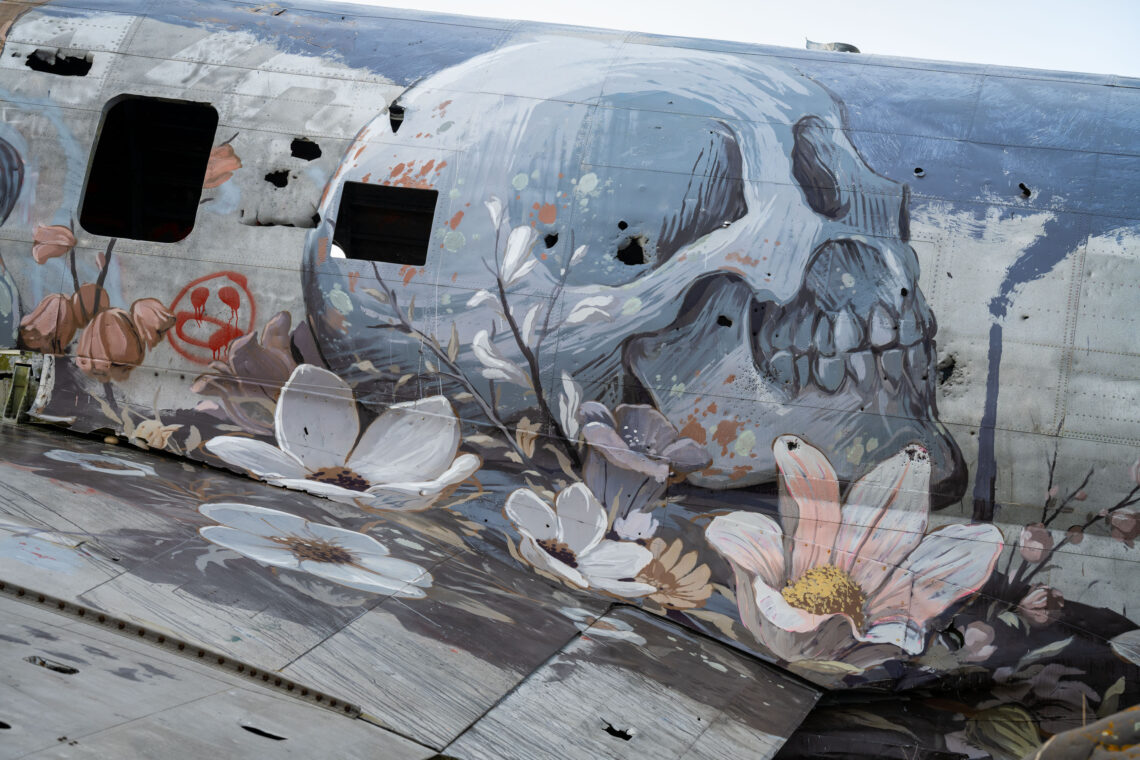 Kanada Fotografie Reise, Gestrandete Schiffe oder abgestürzte Flugzeuge bilden interessante Fotokulissen welche es zu erkunden gilt - Rolf Gemperle Naturfotografie